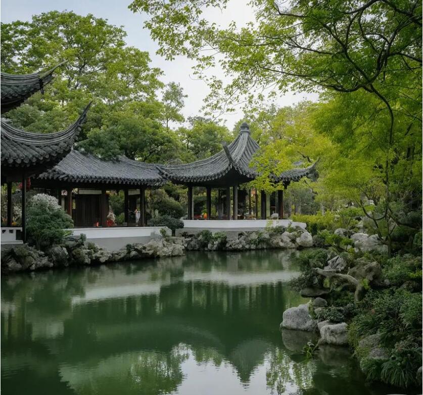 雅安雨城小霜土建有限公司