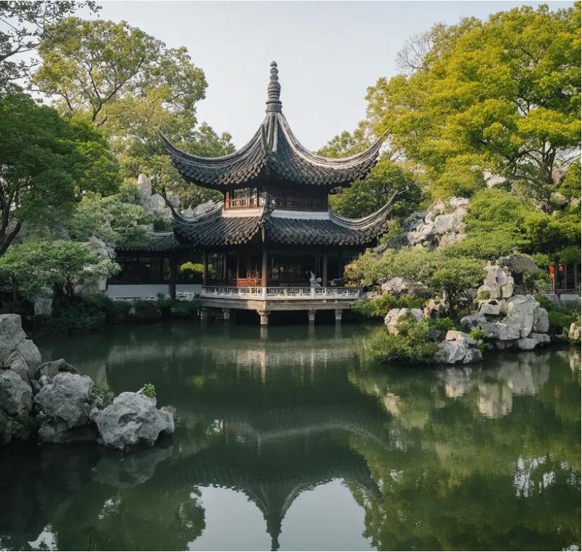 雅安雨城小霜土建有限公司